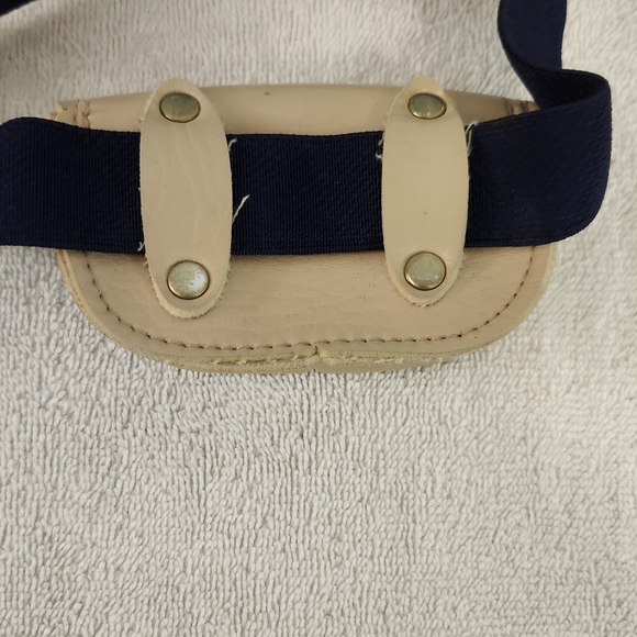 Vintage Girl Guide Coin Purse With Haspe Closure And Elastic Strap. - Picture 4 of 15